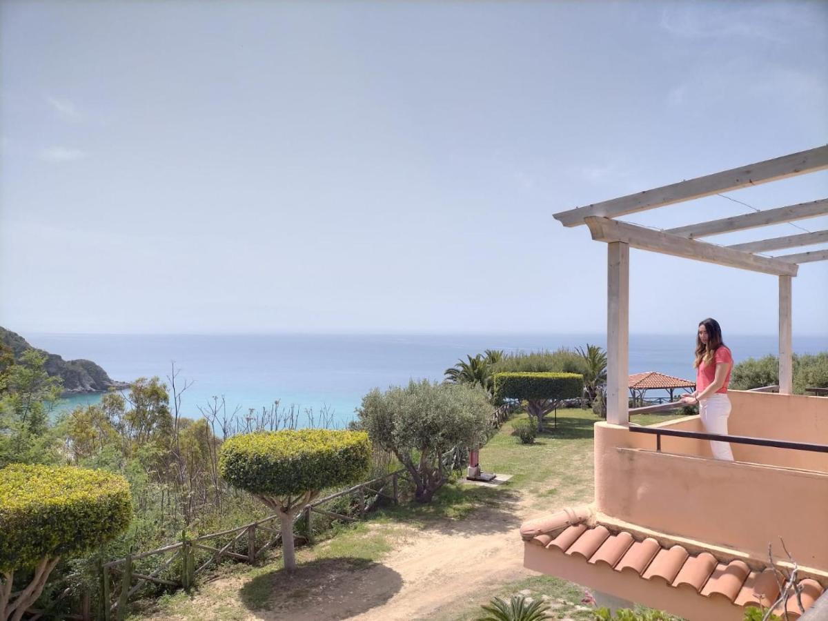 Residence Esmeraldo Capo Vaticano Extérieur photo