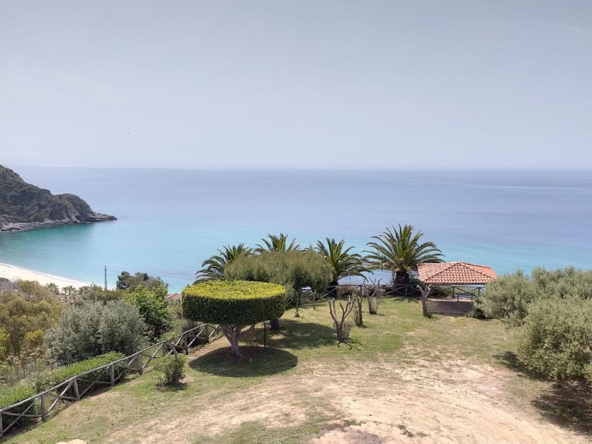 Residence Esmeraldo Capo Vaticano Extérieur photo